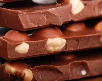 Компания Nestle планирует уменьшить количество сахара в шоколаде