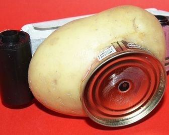 Австралиец создал фотокамеру из картошки и консервной банки