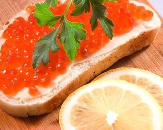 Красная икра и красная рыба подорожают перед Новым годом